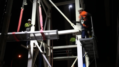 Crane Dismantling